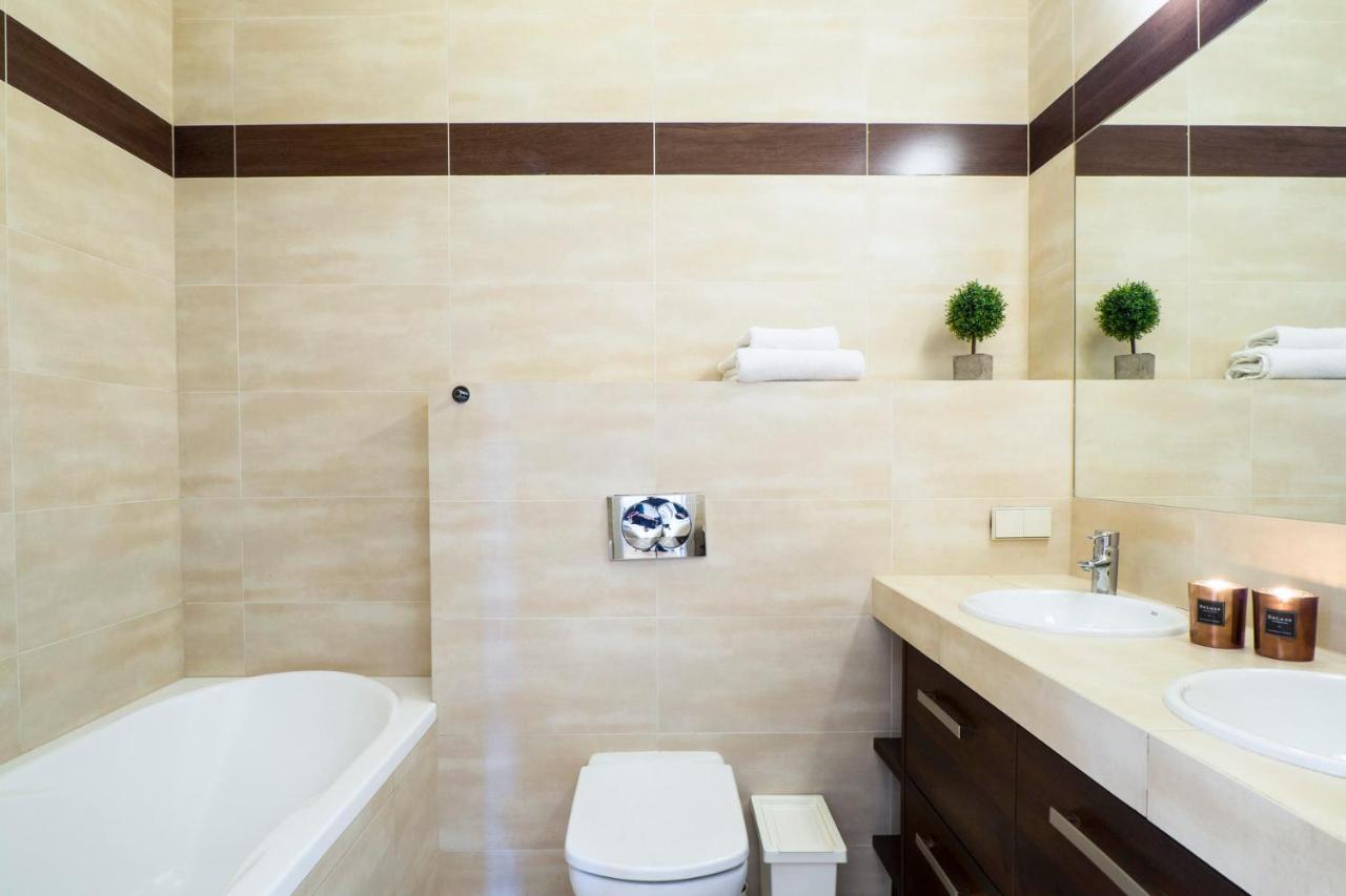 Golden Market Square - 3Rooms, 90M2 Of Comfort & Quiet - As Home Apartamenty R502 فروتسواف المظهر الخارجي الصورة